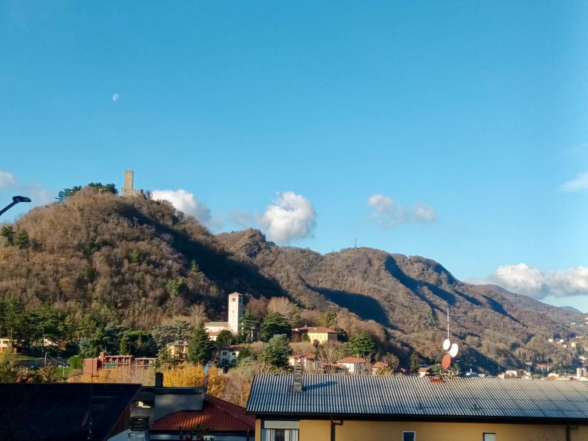 Il Giglio - Free Parking Apartamento Como Exterior foto