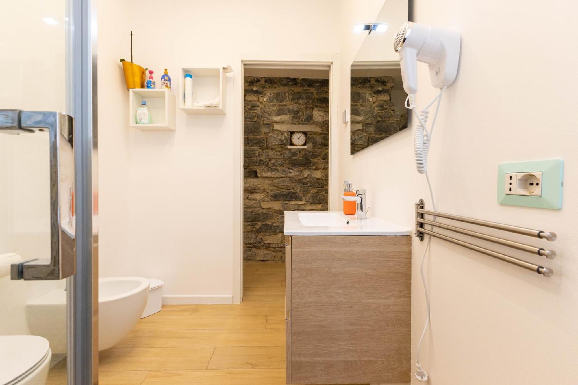 Il Giglio - Free Parking Apartamento Como Exterior foto